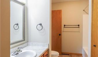 13752 Round Lake Blvd NW, Andover, MN 55304