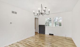 816 W Heritage Dr, Addison, IL 60101