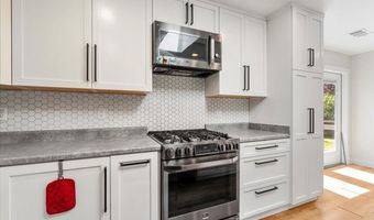 1750 27th St, Arcata, CA 95521