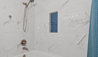 28 STATEN Dr, Hockessin, DE 19707