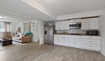 121 Chaparral Dr, Apple Valley, MN 55124