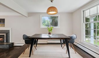 2422 Essex, Ann Arbor, MI 48104