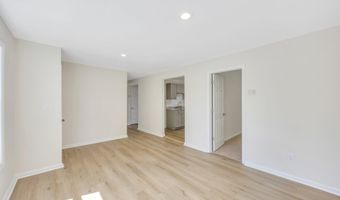 805 Bayview Ave, Amityville, NY 11701