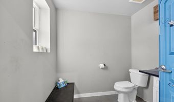 5304 SAMPSON Rd, Abrams, WI 54101