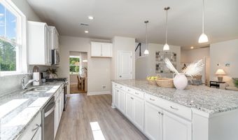 2146 Marietta Cir NW, Ash, NC 28420
