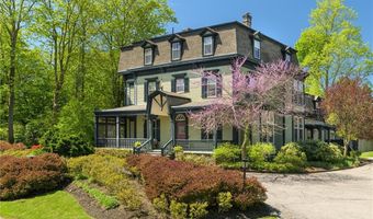 287 Gibbs Ave, Newport, RI 02840