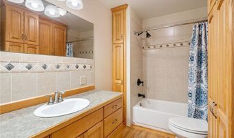 611 11th St SW, Austin, MN 55912