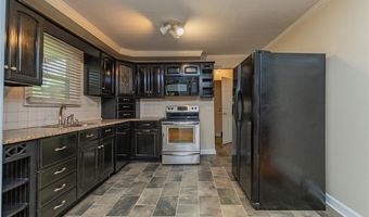 646 Hawthorne Dr, Asheboro, NC 27205