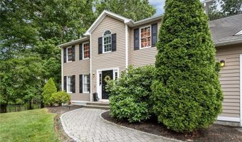 194 Council Rock Rd, Cranston, RI 02921
