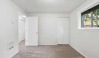 24822 SERTIC Rd, Veneta, OR 97487