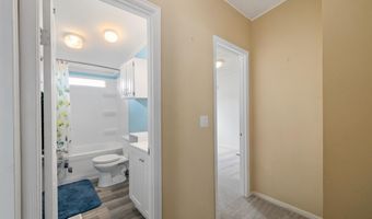 1806 S MOUNTAIN SHDW Ln, Cheyenne, WY 82009