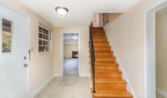 5852 LOWELL Ave, Alexandria, VA 22312