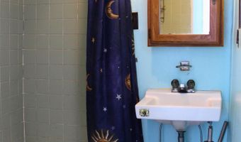 127 Main St, Cambridge, VT 05464