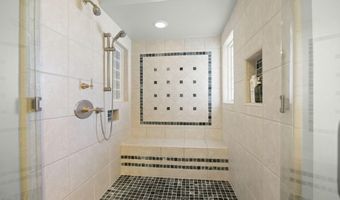 2142 Klamath Dr, Camarillo, CA 93010