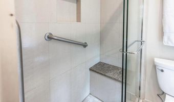 38 GREAT PINES Ct, Rockville, MD 20850