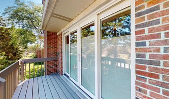 1671 N Belmont Ct, Arlington Heights, IL 60004