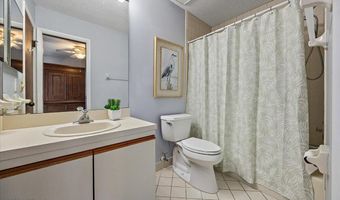 314 8TH St A, Atlantic Beach, FL 32233