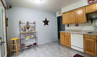 506 12th Ave NW, Altoona, IA 50009