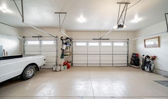 644 Silvermaple Dr, Ammon, ID 83401