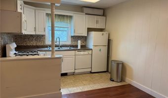 38 Freebody St 307, Newport, RI 02840