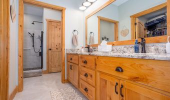 16032 Farm Road 1212, Aurora, MO 65605