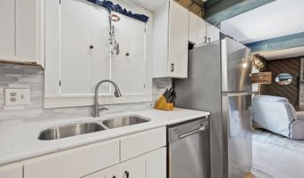 147 Bayview Blvd, Atlantic Beach, NC 28512