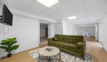 13294 212th Ave, Anamosa, IA 52205