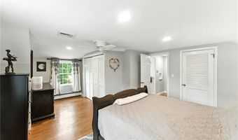 10 Mark Dr, Cranston, RI 02920