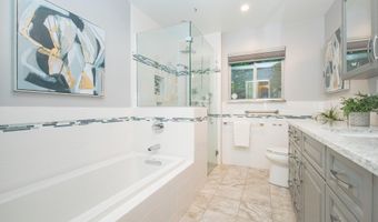1365 Chalmers Dr, Ann Arbor, MI 48104