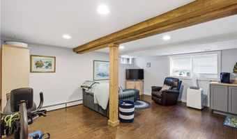 44 Highbank Ave, North Kingstown, RI 02852
