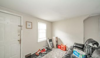 239 W 38th St, Anderson, IN 46013