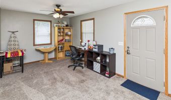 205 NE 9th St, Ankeny, IA 50021