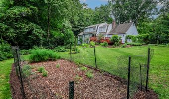 3 Deerfield Rd, Brookfield, CT 06804