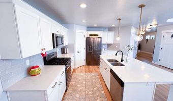 977 W BRENNAN St, Bluffdale, UT 84065