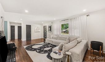 1027 Dresden Dr W, Charlotte, NC 28205