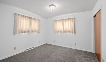4714 SAGEBRUSH Ave, Cheyenne, WY 82009
