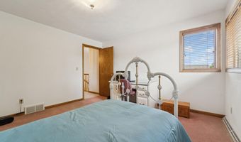 330 W FLORIDA Ave, Appleton, WI 54911