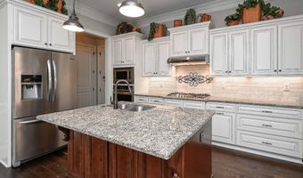 62 Cedarcrest Village Ct, Acworth, GA 30101