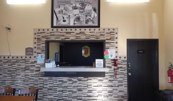 2207 N Buckeye Ave, Abilene, KS 67410