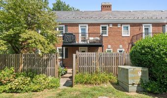 2824 S ABINGDON St A2, Arlington, VA 22206