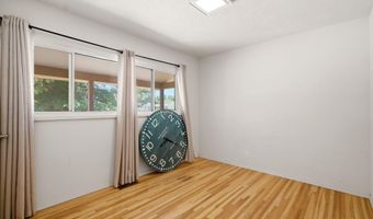 105 Green Valley Rd NW, Albuquerque, NM 87107