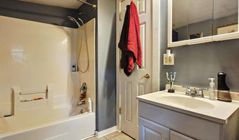 209 Sarah St, Adrian, MI 49221