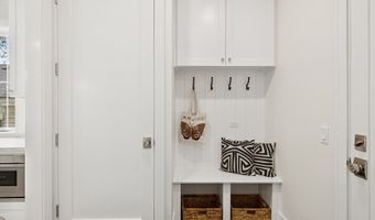 227 S Mitchell Ave, Arlington Heights, IL 60005