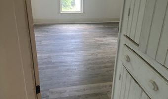 6 Henry St, Amsterdam, NY 12010