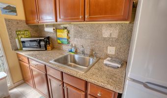 35 Walaka St L-204, Kihei, HI 96753