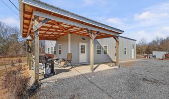 705 Vines St, Arab, AL 35016