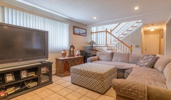 33 Carriage Way, North Providence, RI 02904