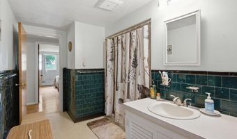 308 Crescent Blvd, Bennington, VT 05201