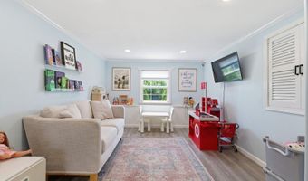 83 Rutan Rd, Belleville, NJ 07109
