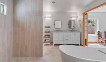 1904 Helen St, Alice, TX 78332